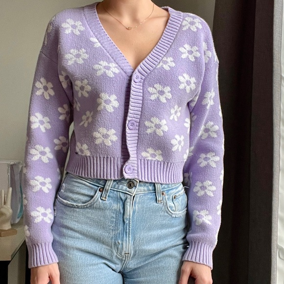 🔥Floral Hollister Cardigan - Picture 3 of 10